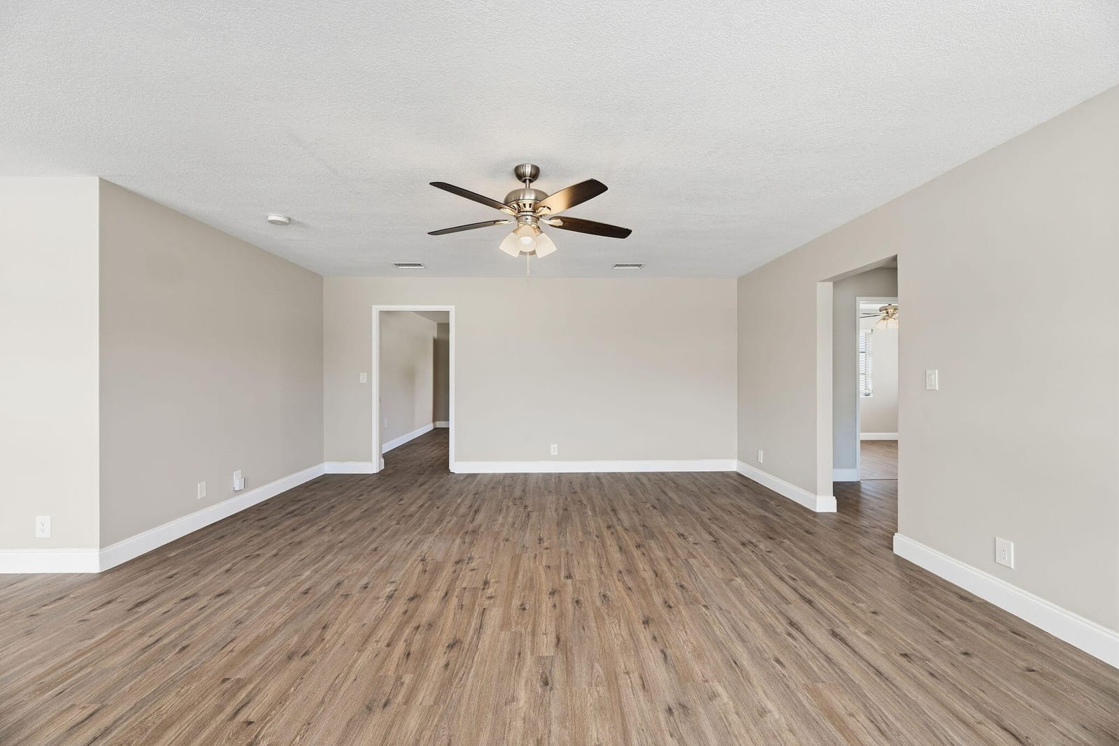 207 BAYBERRY Drive, Lake Park, FL 33403 photo 11