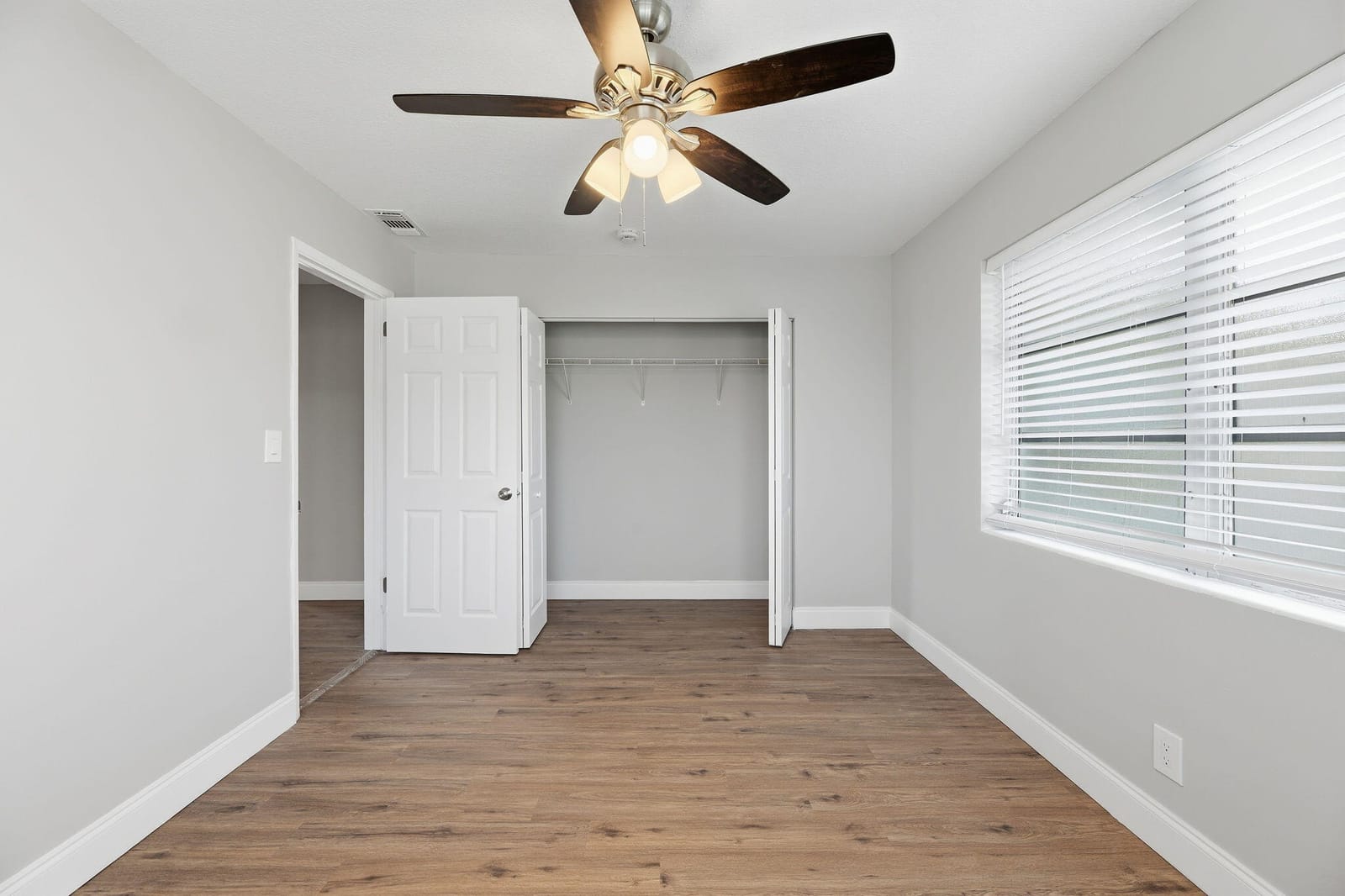 207 BAYBERRY Drive, Lake Park, FL 33403 photo 23