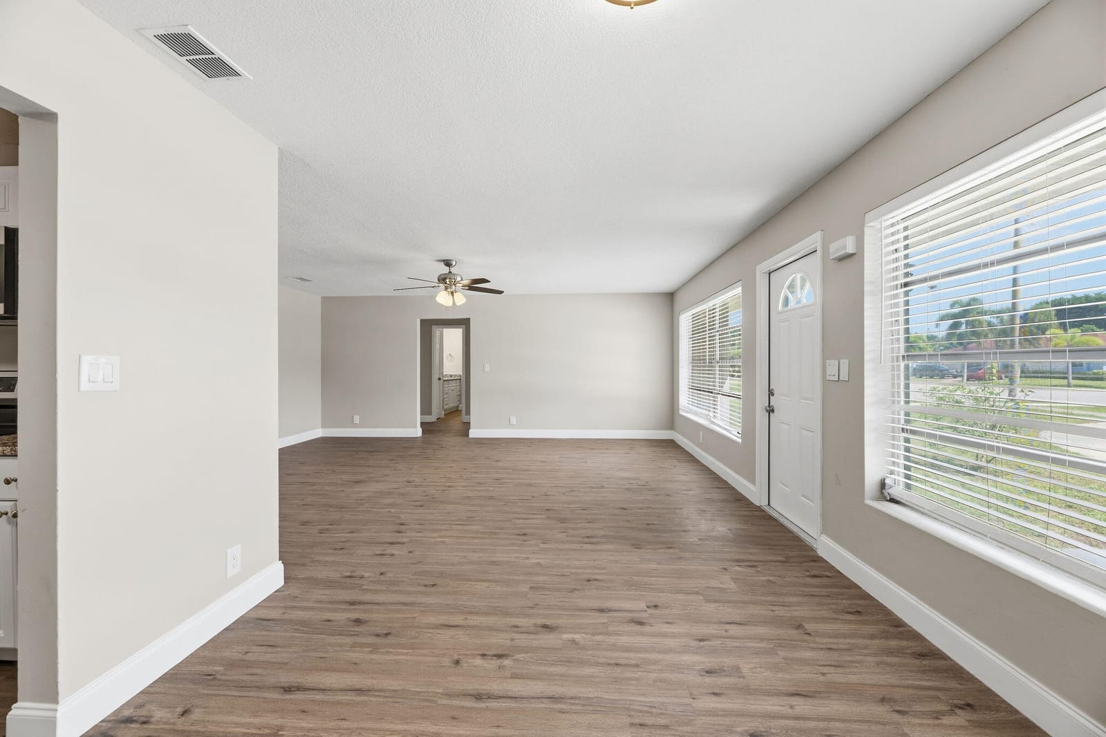 207 BAYBERRY Drive, Lake Park, FL 33403 photo 8