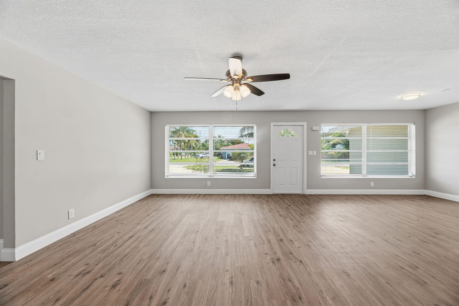 207 BAYBERRY Drive, Lake Park, FL 33403 photo 10