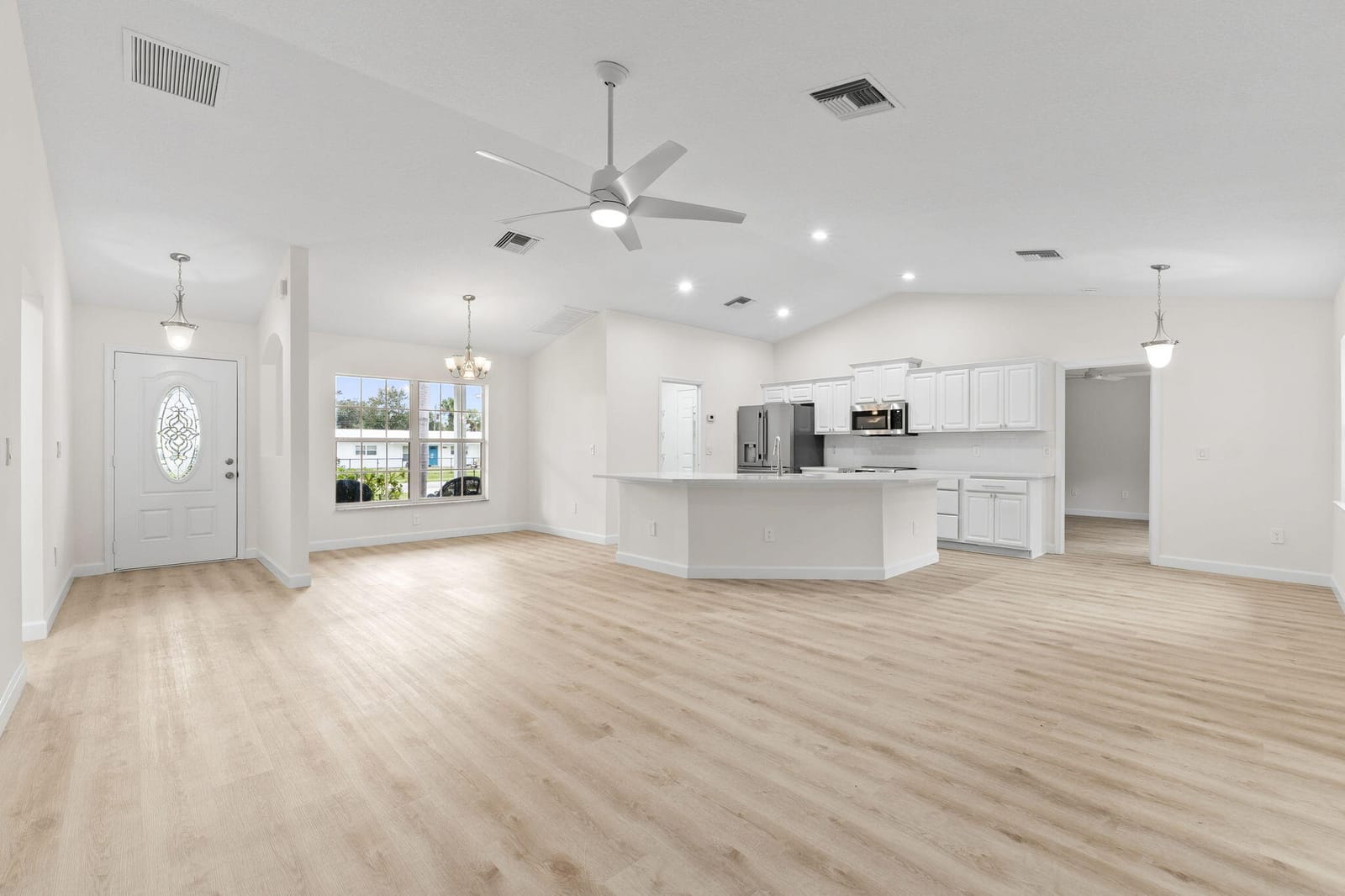 7508 Paso Robles Boulevard, Fort Pierce, FL 34951 photo 5
