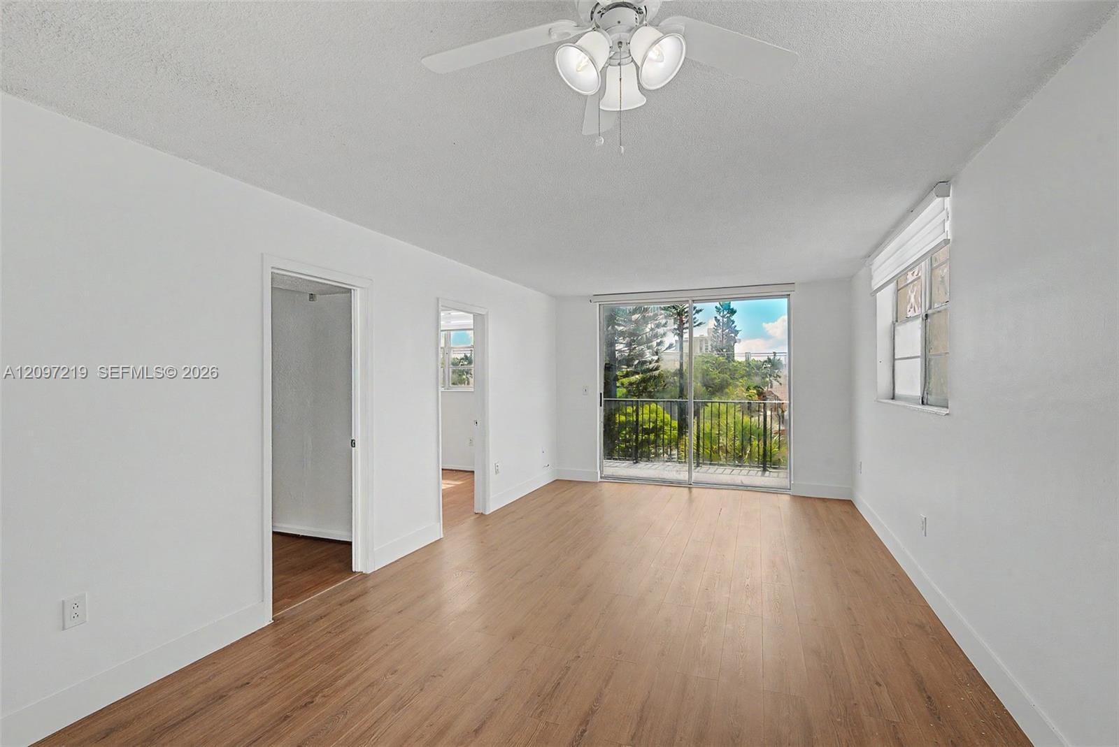 12590 NE 16th Avenue 402, North Miami, FL 33161 photo 4