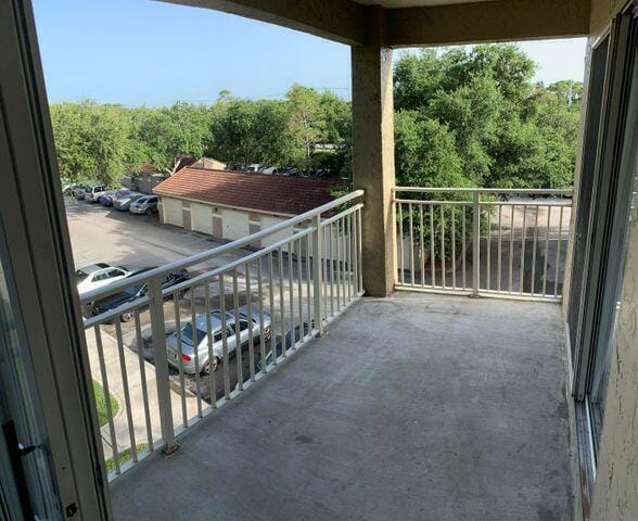 1760 NE Palm Cove Boulevard 306 — photo 12