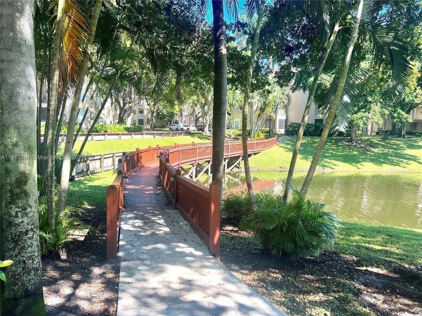 1760 NE Palm Cove Boulevard 306, Delray Beach, FL 33445 photo 15