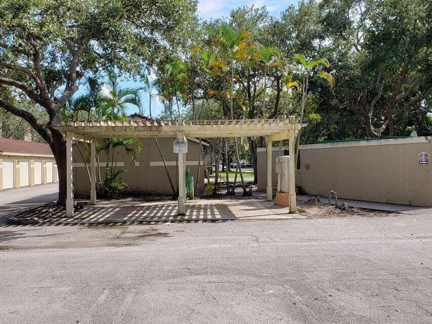 1760 NE Palm Cove Boulevard 306, Delray Beach, FL 33445 photo 16