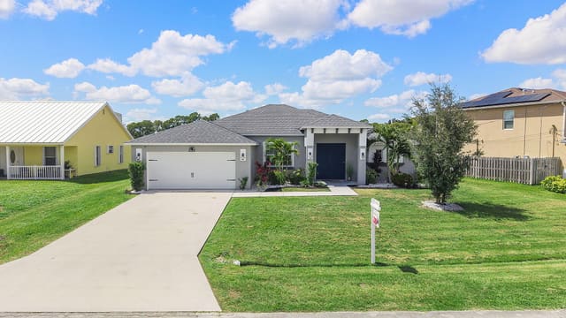 2126 SW ALMINAR Street, Port St. Lucie, FL 34953