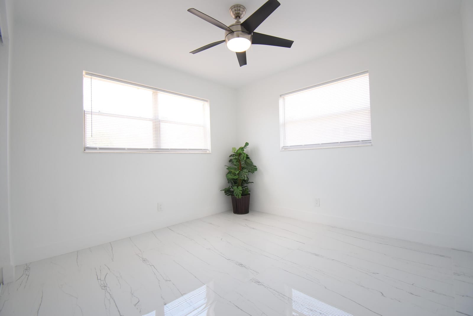 3541 NW 37th Avenue, Lauderdale Lakes, FL 33309 photo 20
