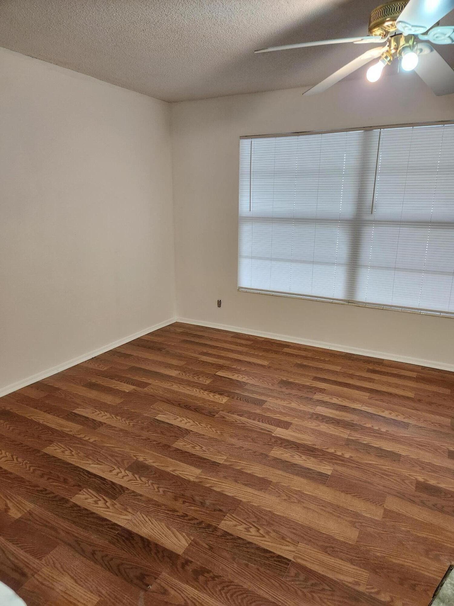 2901 NW 47th Terrace 143C — photo 3