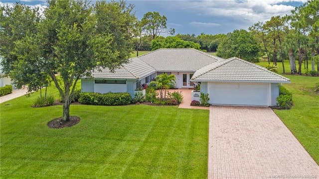 1463 SW Troon Circle, Palm City, FL 34990