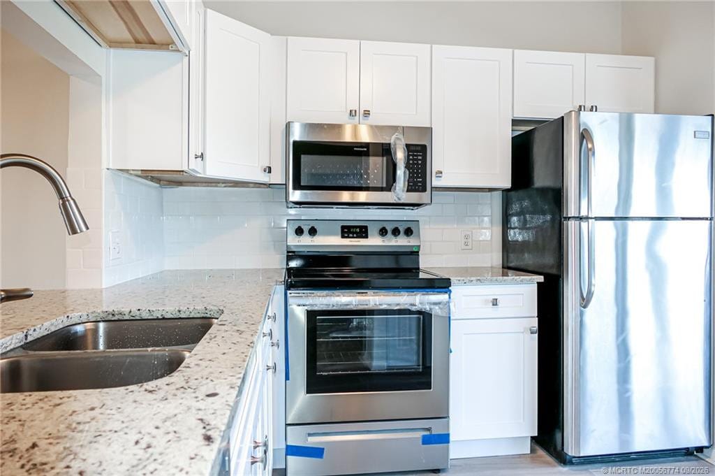 1585 NE Beacon Drive 1107, Jensen Beach, FL 34957 photo 5
