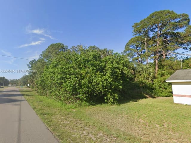 215 Greenbrier Avenue, Palm Bay, FL 32907