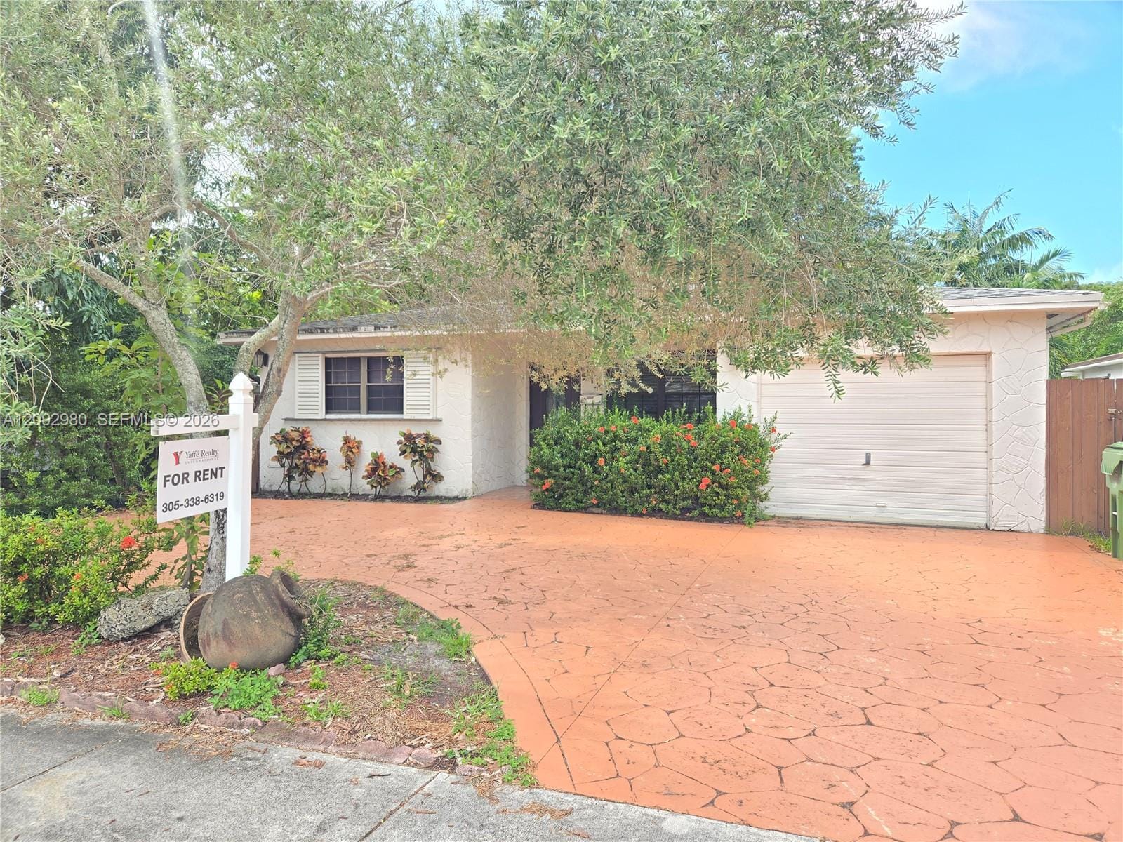 212 SW 2nd Avenue 0, Hallandale Beach, FL 33009 photo 2