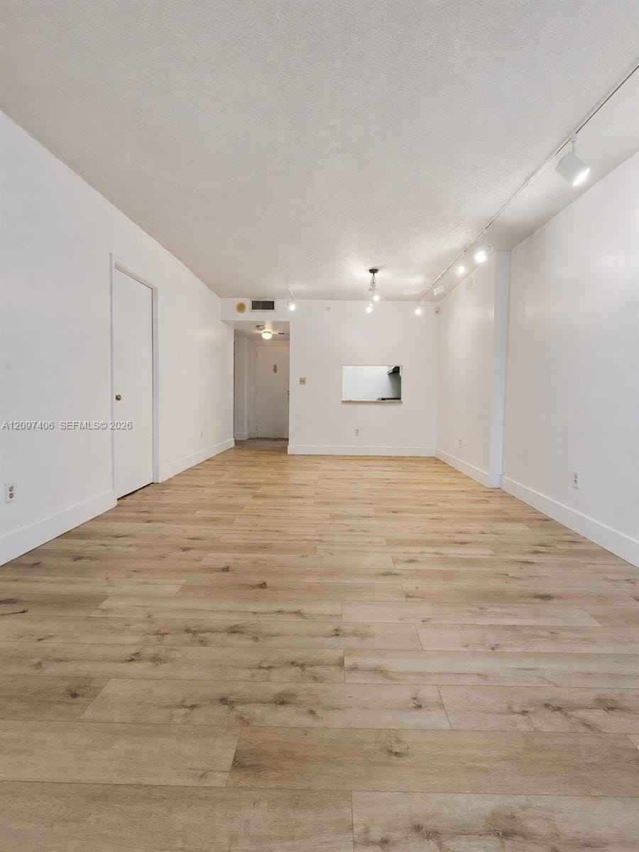 1470 NE 123rd Street A1011, North Miami, FL 33161 photo 3