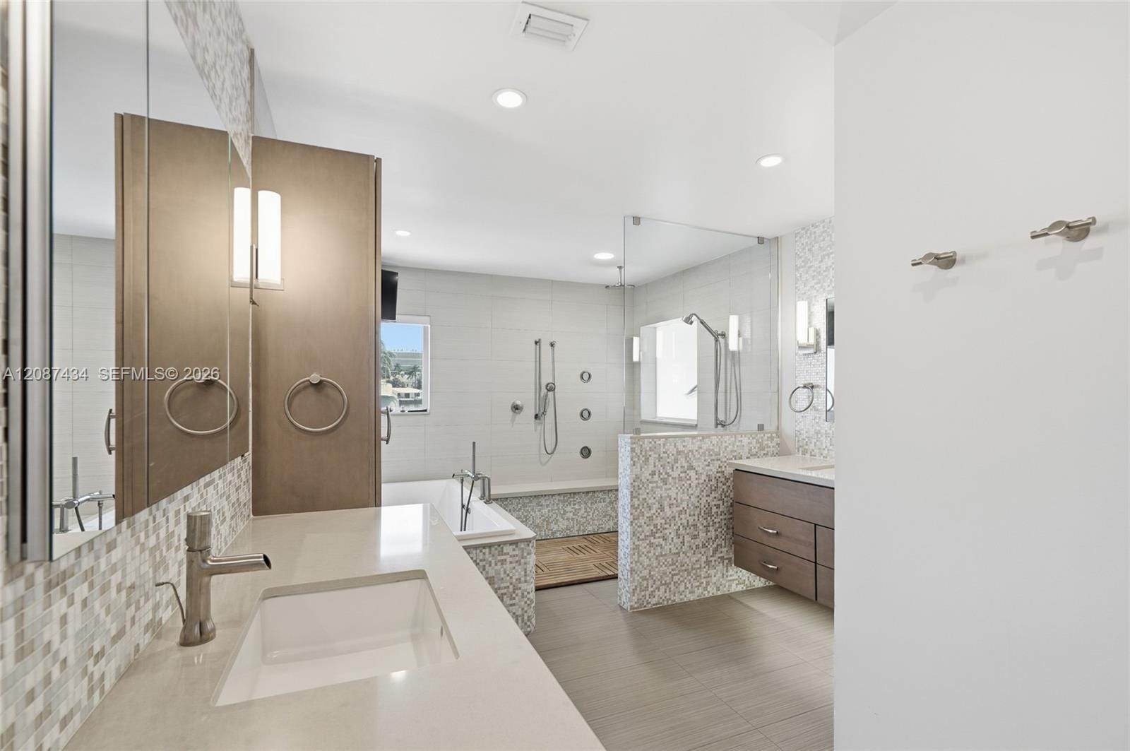 3360 NE 165th Street, North Miami Beach, FL 33160 photo 27