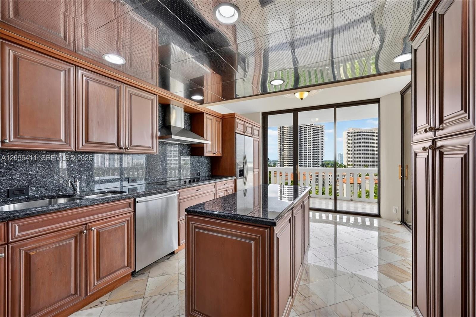 3000 Island Boulevard 1103, Aventura, FL 33160 photo 13