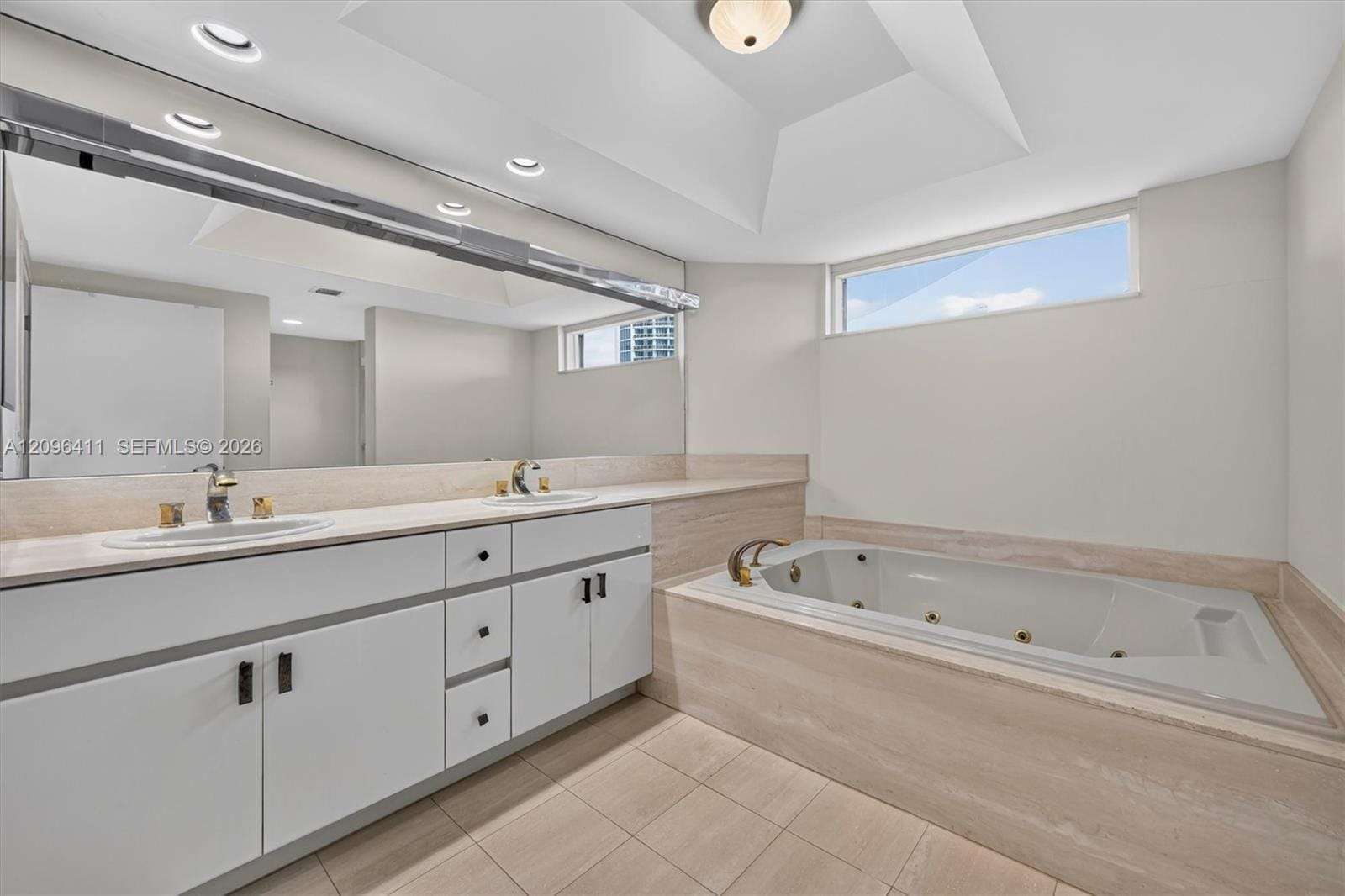 3000 Island Boulevard 1103, Aventura, FL 33160 photo 23