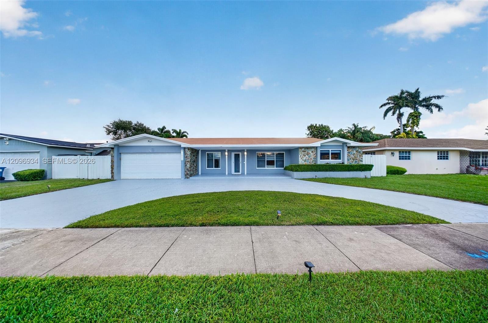 19850 SW 83rd Avenue — photo 10
