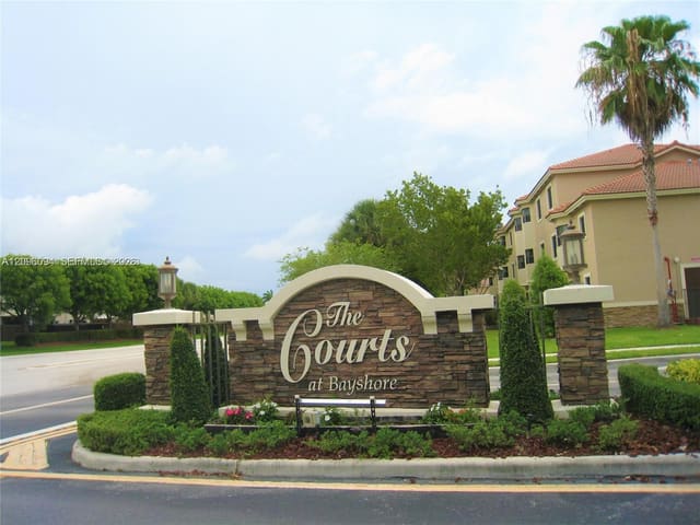 22621 SW 88th Place 202-8, Cutler Bay, FL 33190