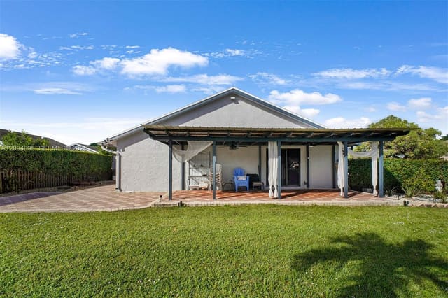 23361 W Country Club Drive W 0, Boynton Beach, FL 33428