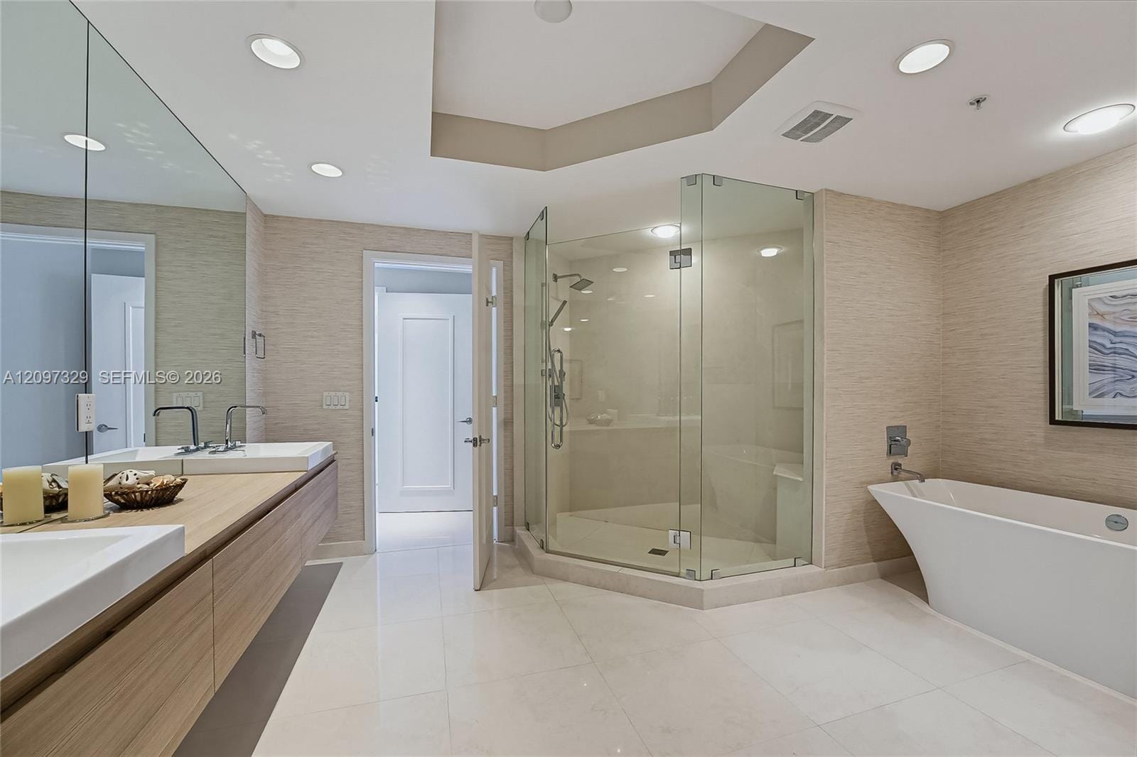 17301 Biscayne Boulevard 901, North Miami Beach, FL 33160 photo 18