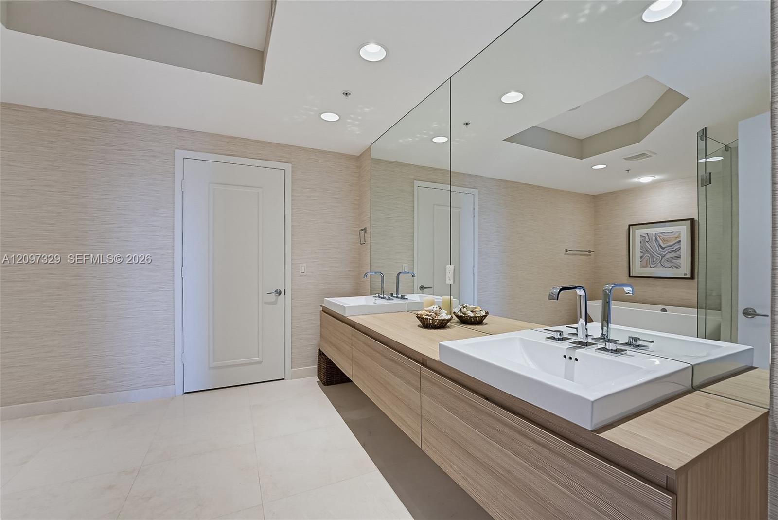 17301 Biscayne Boulevard 901, North Miami Beach, FL 33160 photo 20