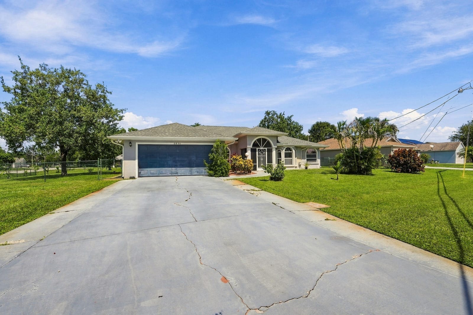 2801 SE Hutchings Avenue, Port St. Lucie, FL 34952 photo 2