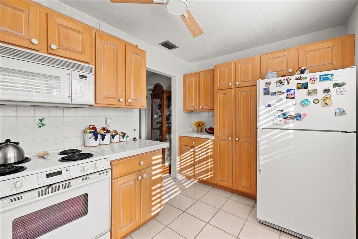 853 Meadowlark Lane 853, Delray Beach, FL 33445 photo 14