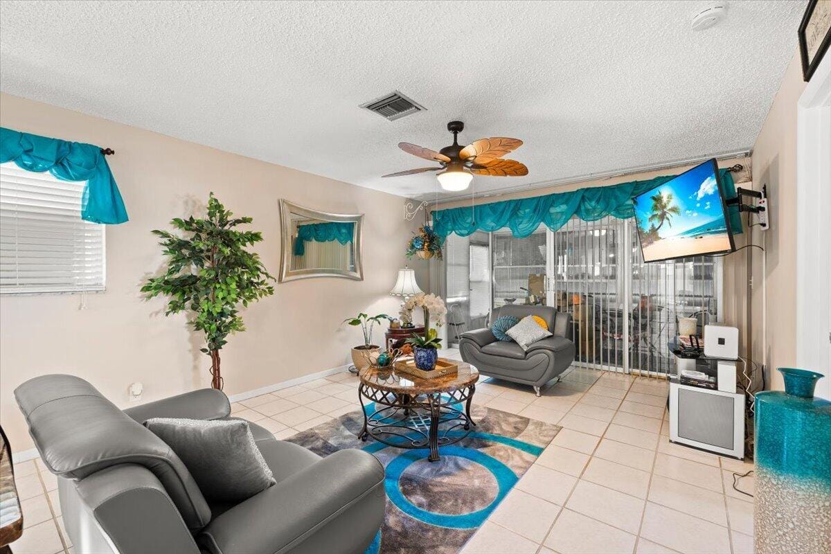 853 Meadowlark Lane 853 — photo 7