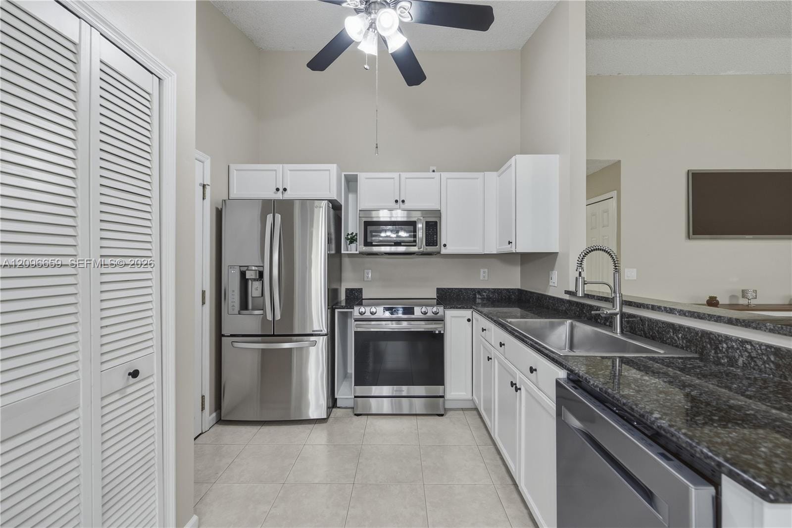 1290 Mc Dermott Lane — photo 10