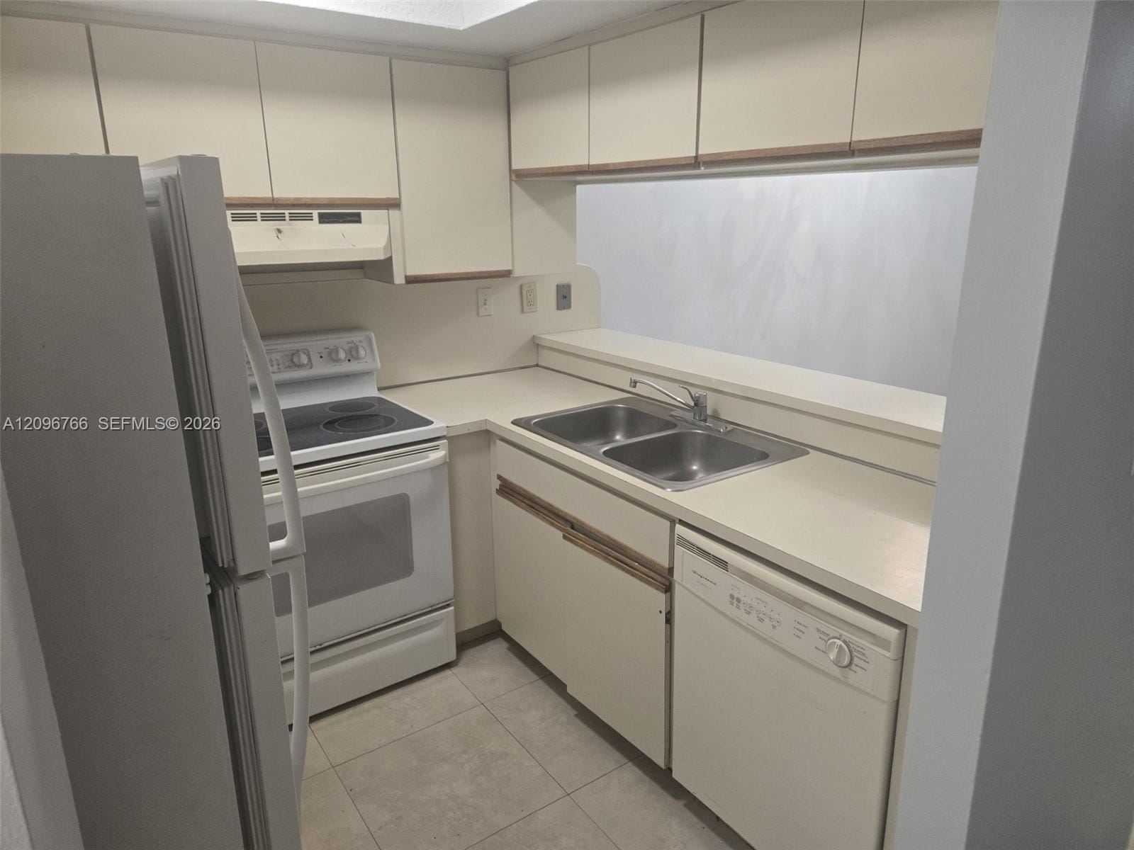 8977 SW 123rd Court 104, Miami, FL 33186 photo 6