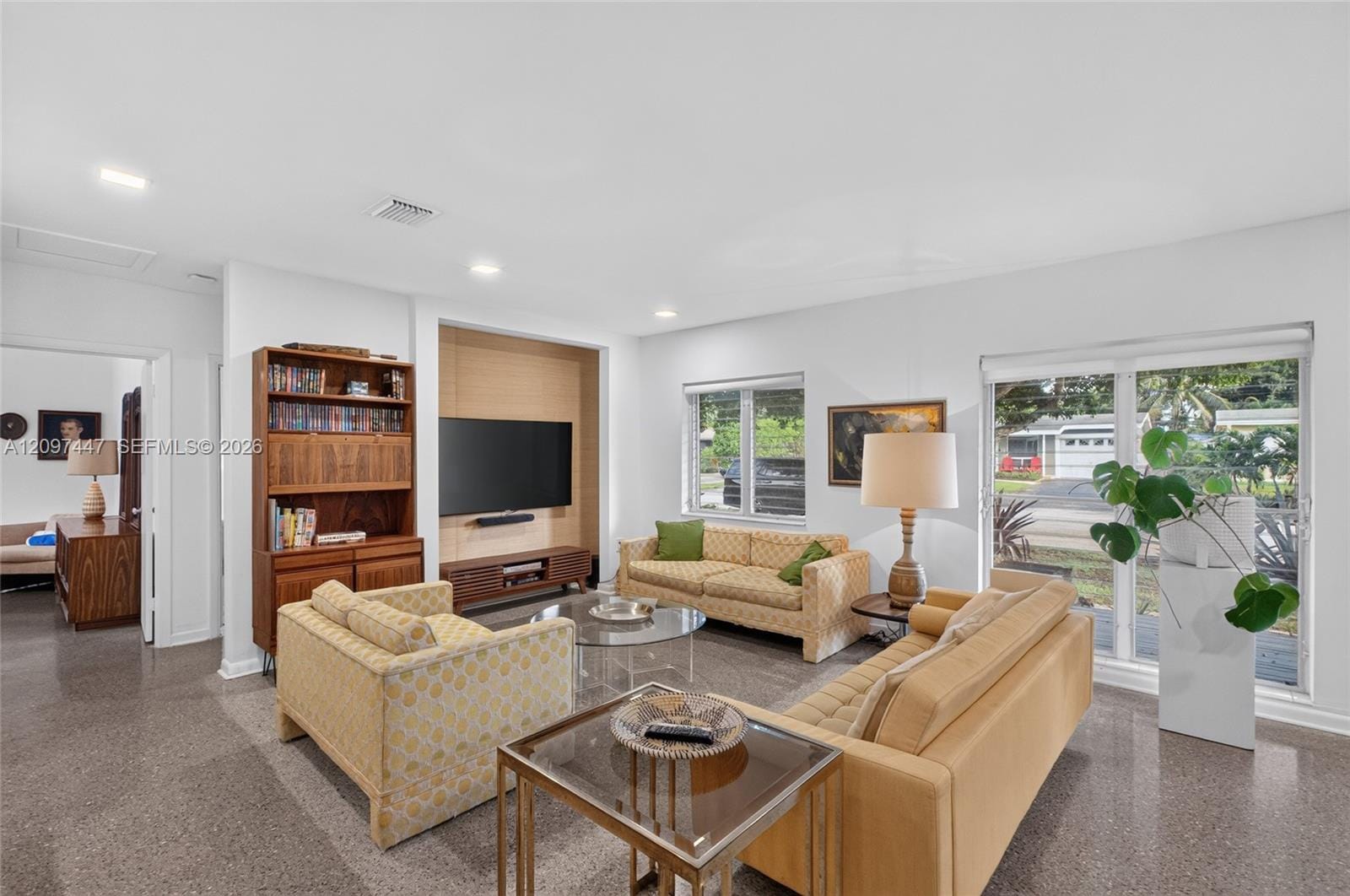 401 NW 28th Court, Wilton Manors, FL 33311 photo 10