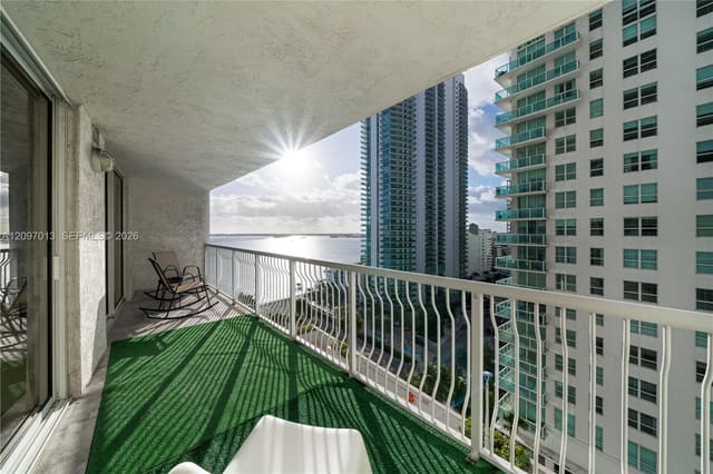 1200 Brickell Bay Drive 1705, Miami, FL 33131