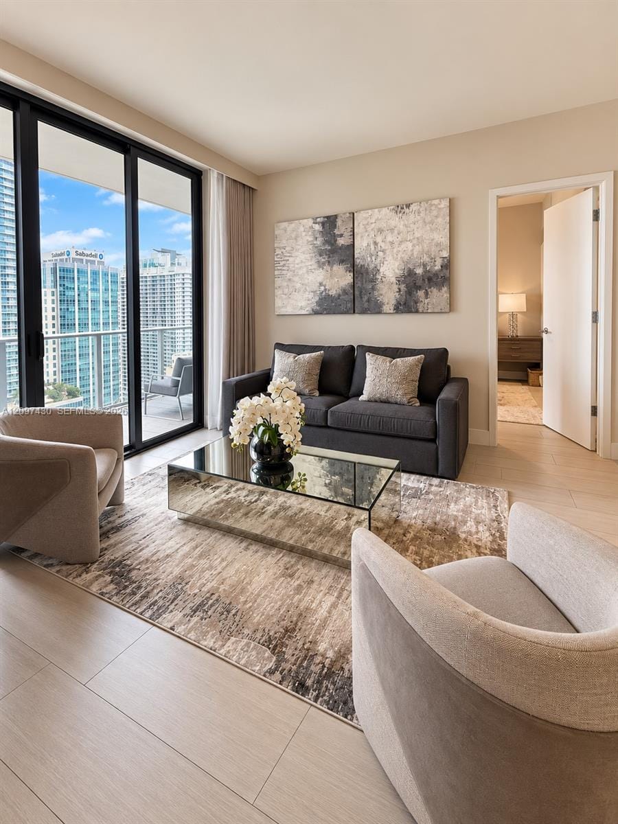 1010 Brickell Avenue 3103, Miami, FL 33131 photo 2