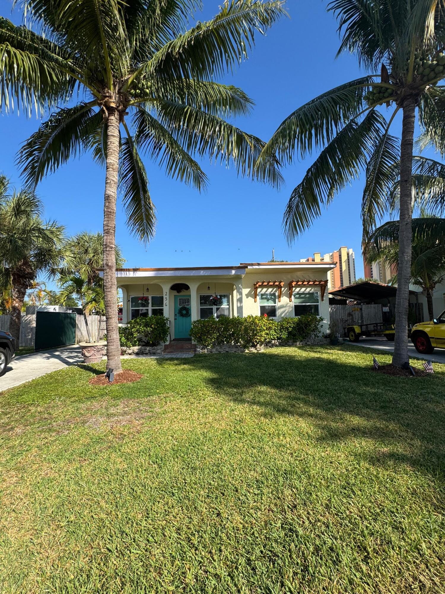256 E 24TH Street, Riviera Beach, FL 33404 photo 21