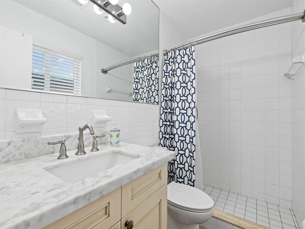 300 SE 10TH Street, Pompano Beach, FL 33060 photo 18