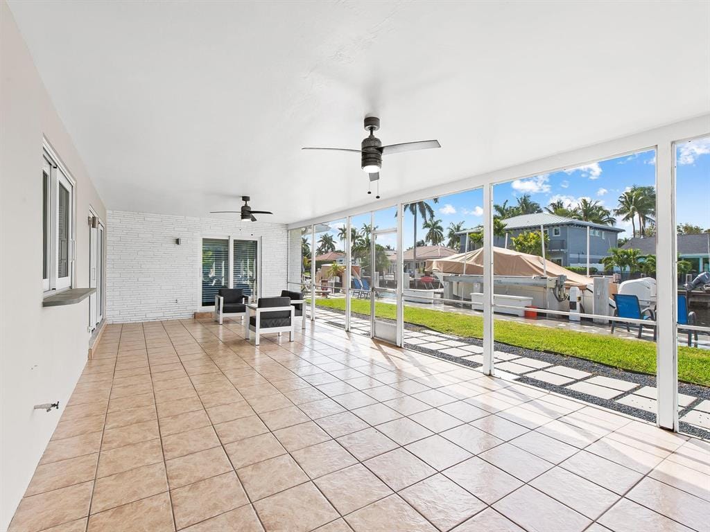 300 SE 10TH Street, Pompano Beach, FL 33060 photo 25