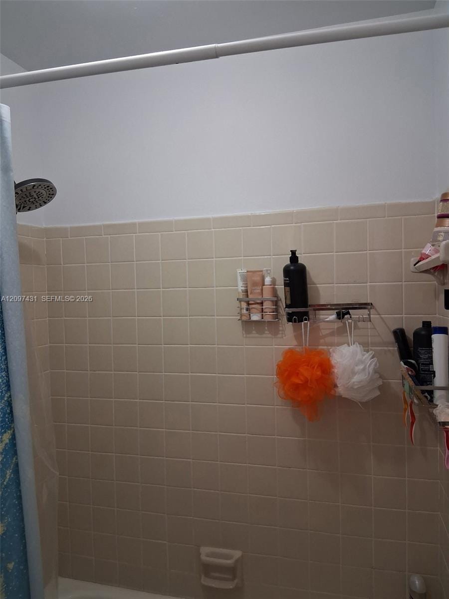 415 NW 210th Street 203 — photo 10