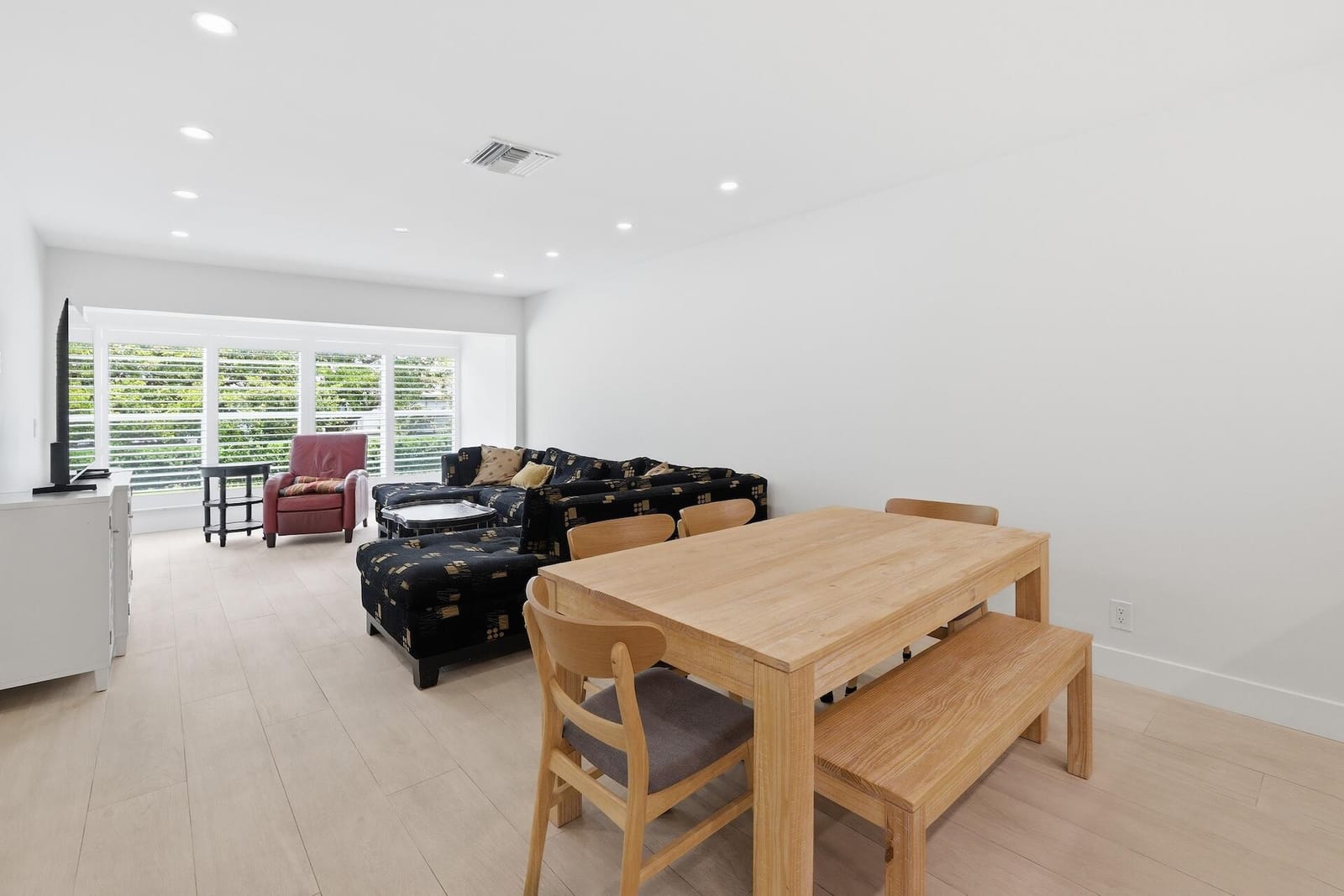 1011 Flame Vine Avenue 203 — photo 8