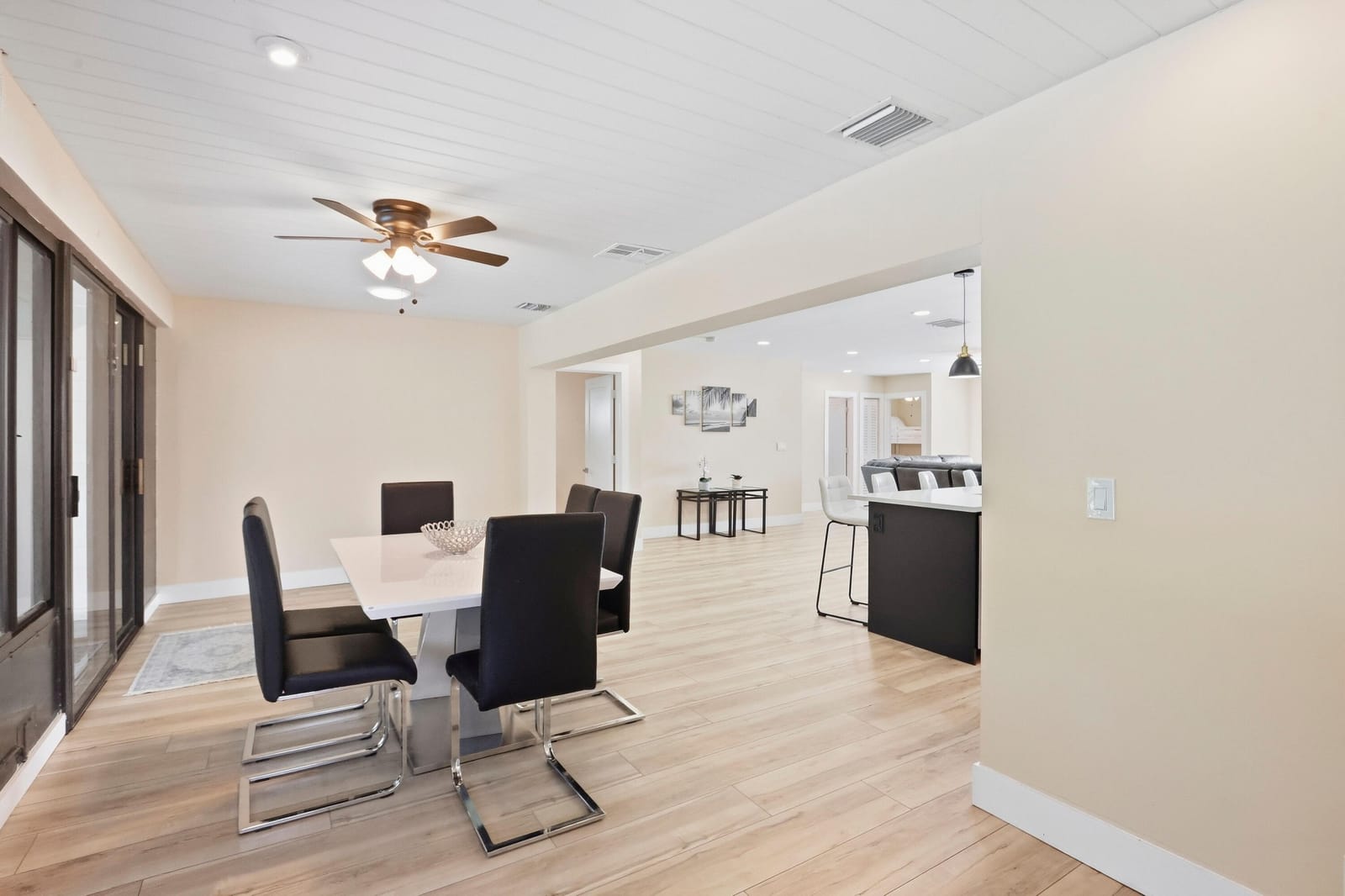 6880 KINGSTON Drive — photo 12