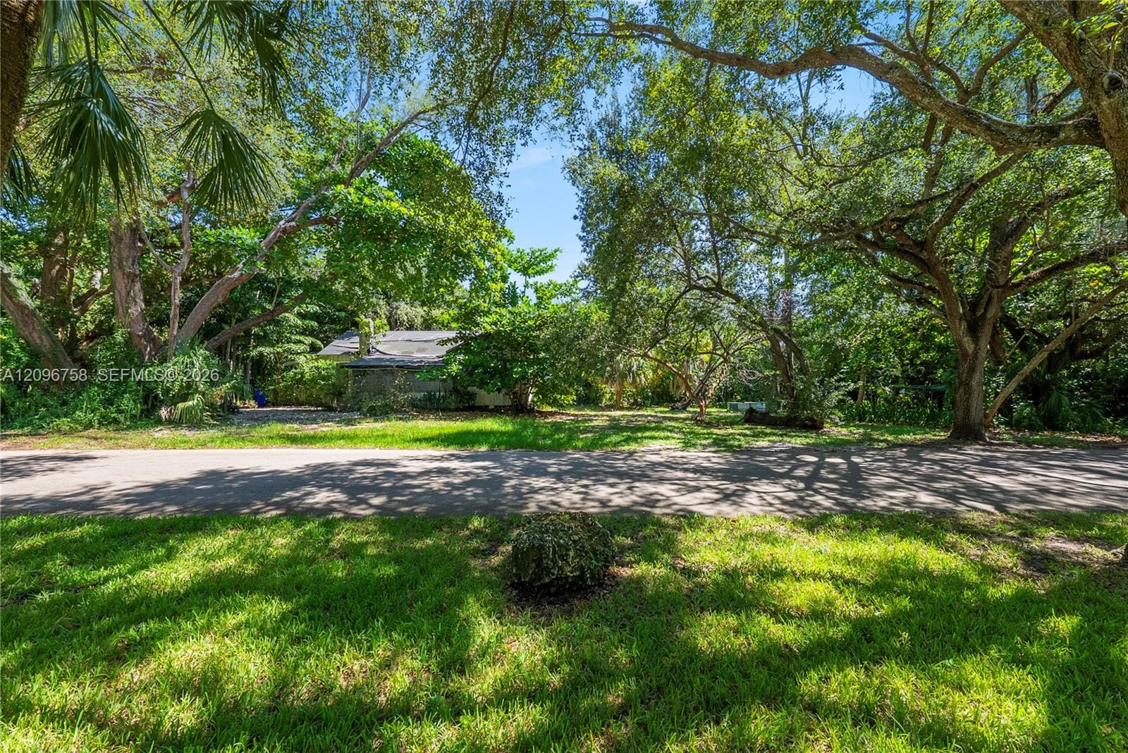 3598 Avocado Avenue, Miami, FL 33133 photo 2