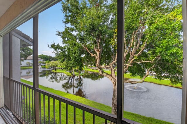11611 BRIARWOOD Circle 3, Boynton Beach, FL 33437