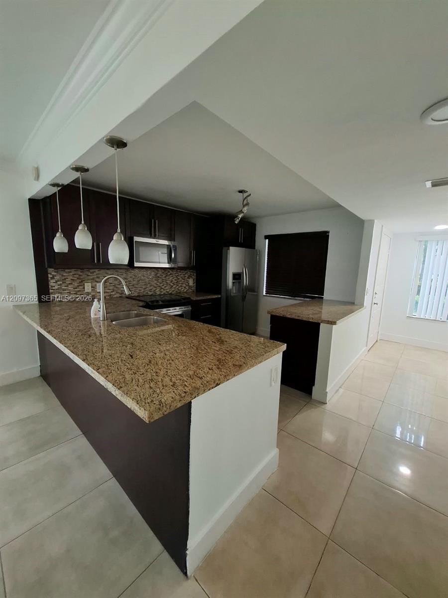 320 Racquet Club Road 104, Weston, FL 33326 photo 3