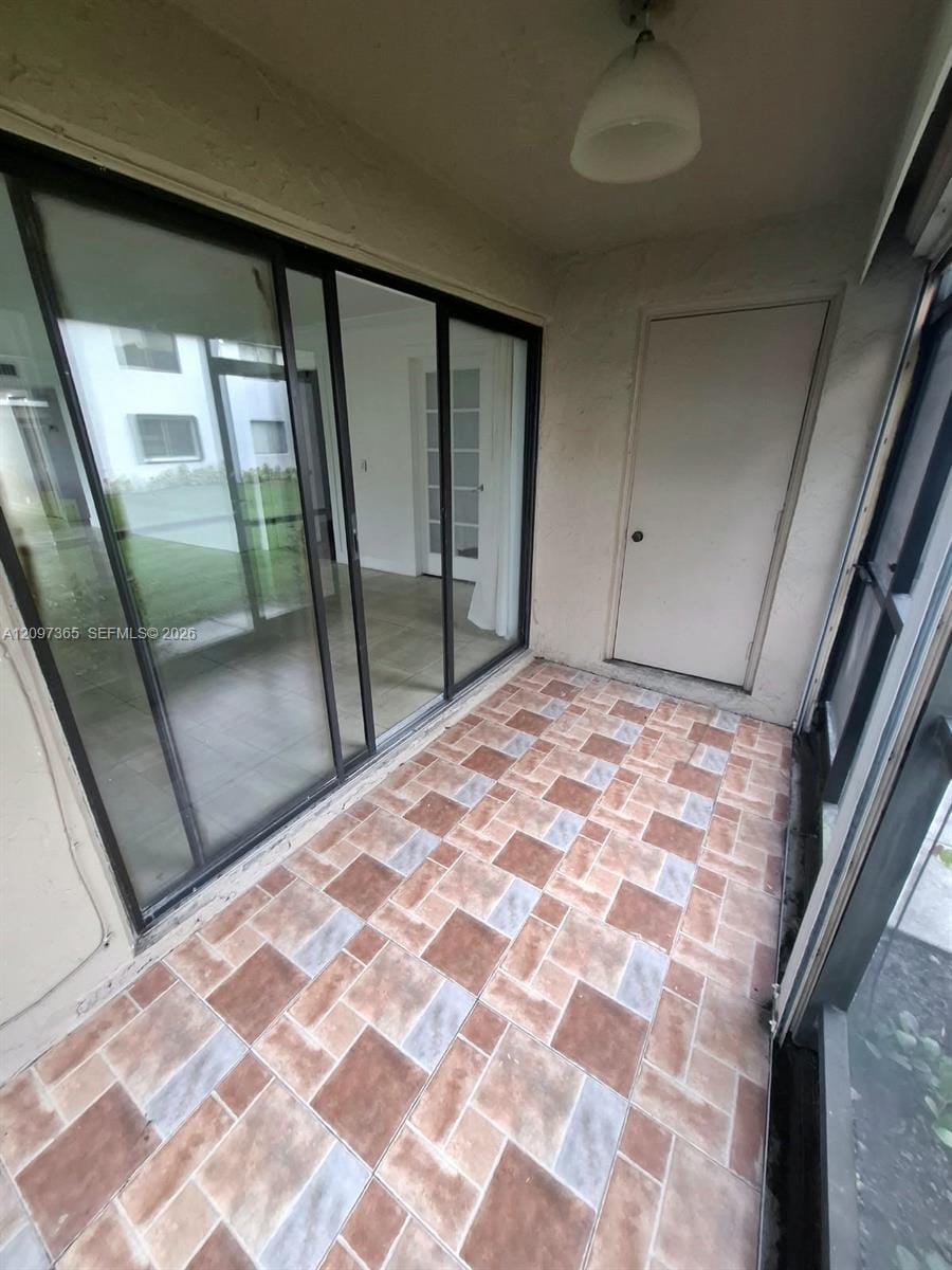 320 Racquet Club Road 104, Weston, FL 33326 photo 27