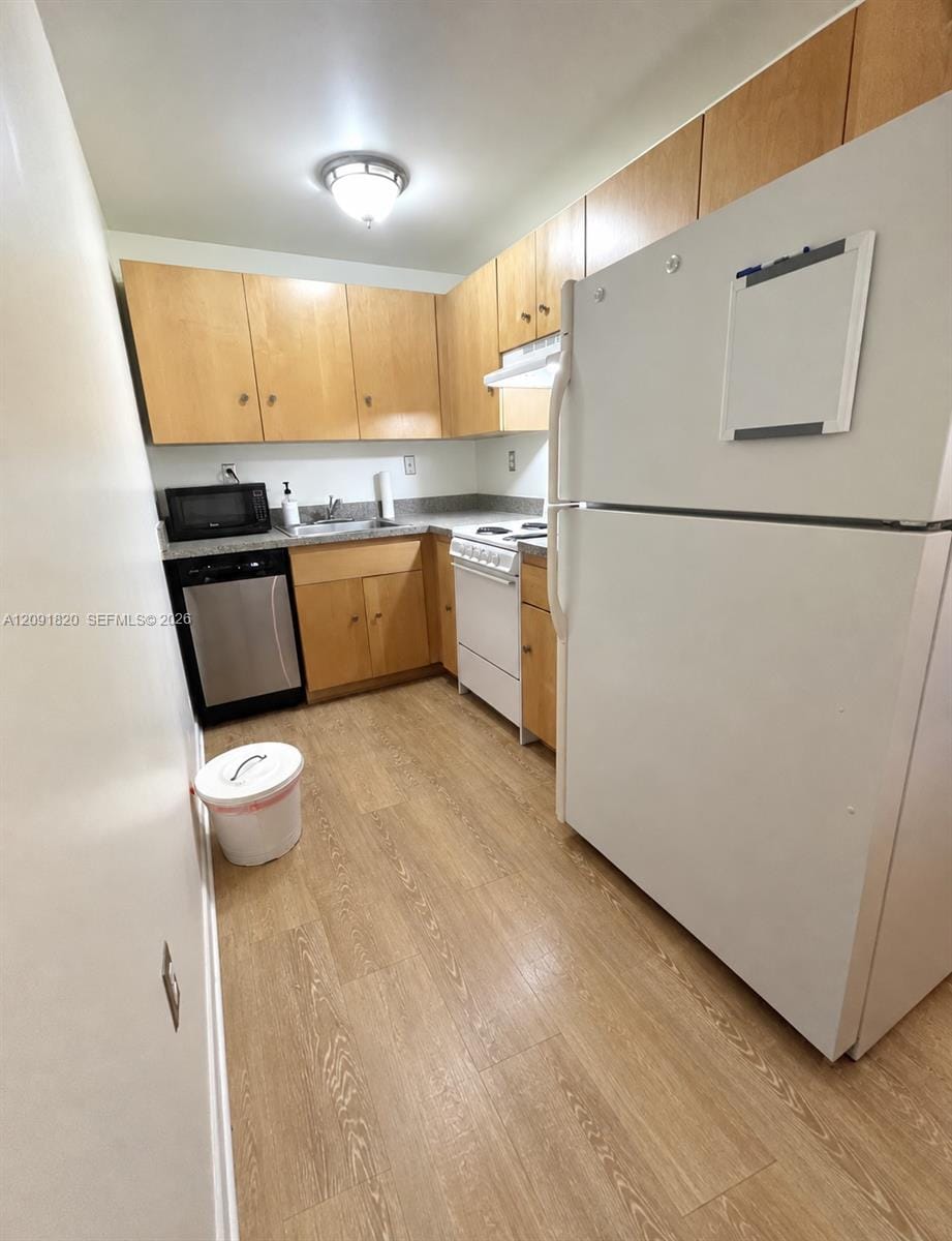 1542 Drexel Avenue 104, Miami Beach, FL 33139 photo 2