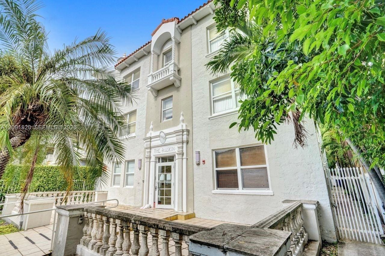 1542 Drexel Avenue 104, Miami Beach, FL 33139 photo 3