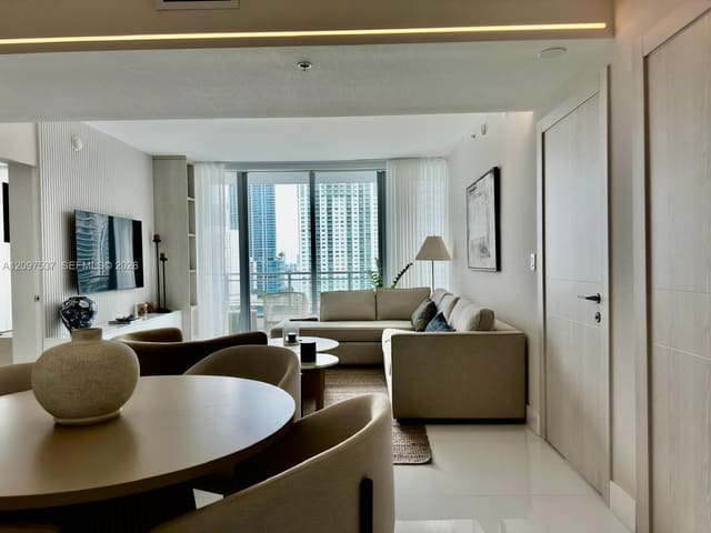92 SW 3rd Street 1711, Miami, FL 33130