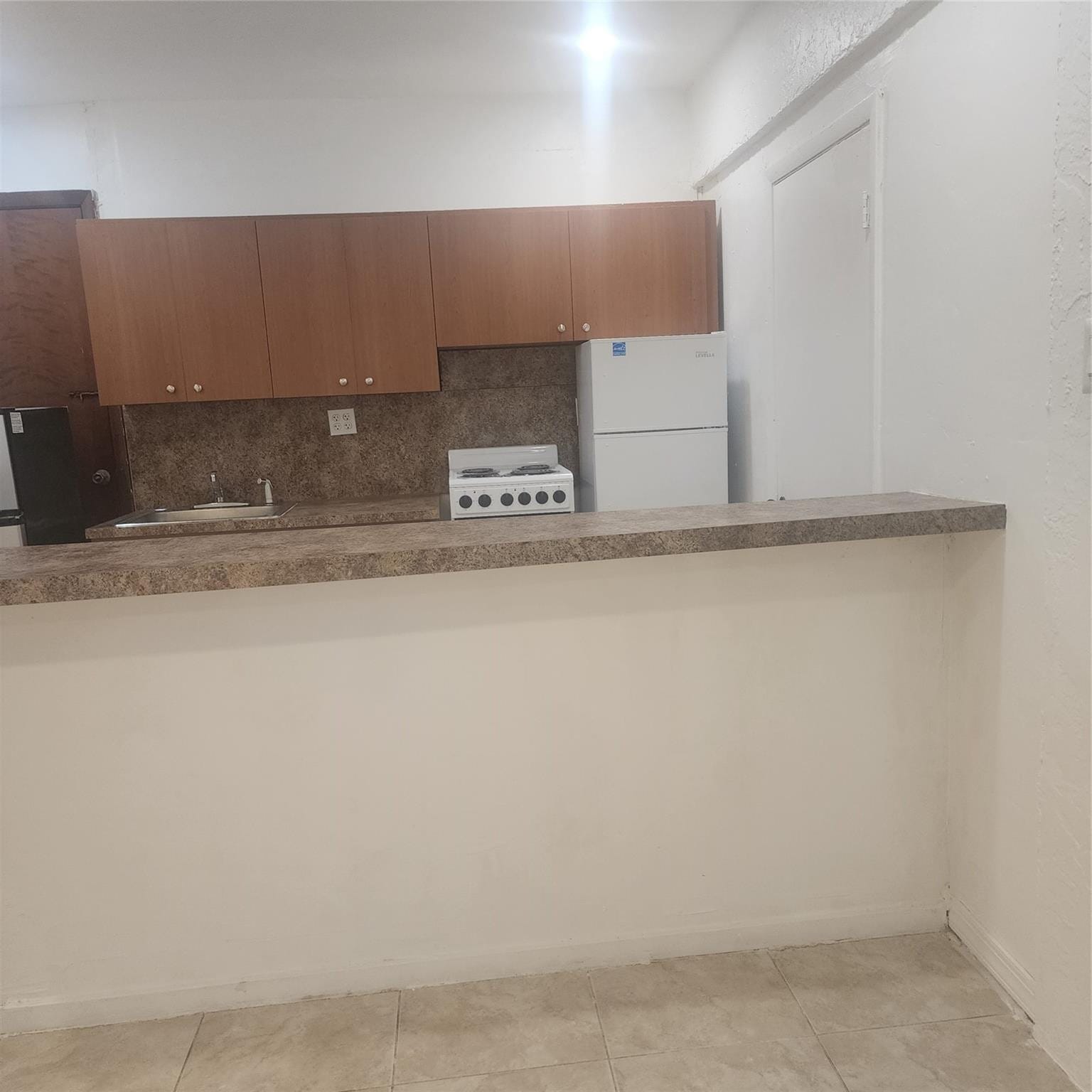 7800 SW 9th Street, North Lauderdale, FL 33068 photo 3