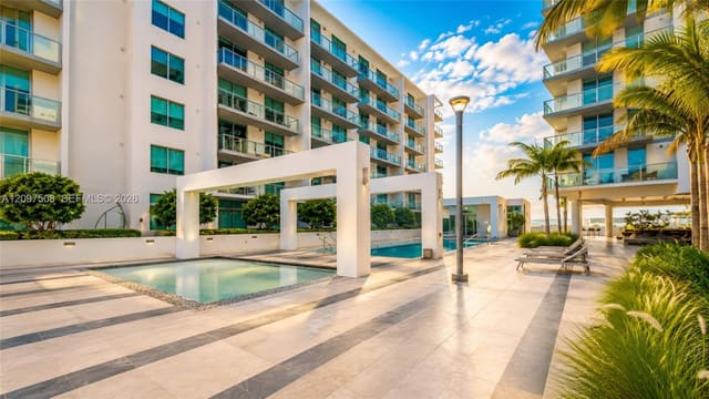 3900 Biscayne Boulevard N-913, Miami, FL 33137