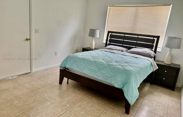 6505 Pines Parkway 2, Hollywood, FL 33023