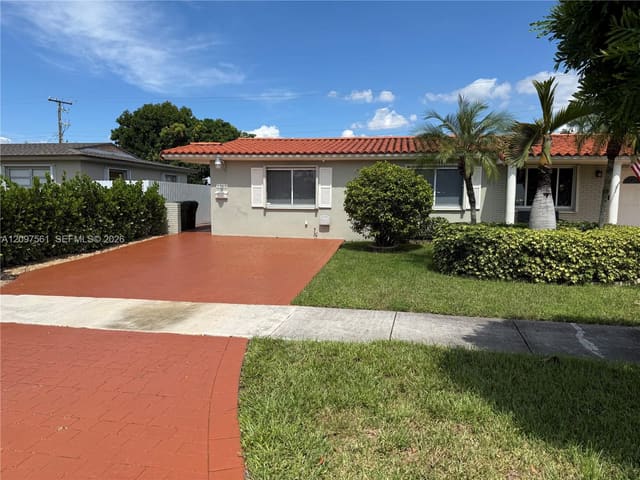 1563 W 81st Street 1563, Hialeah, FL 33014